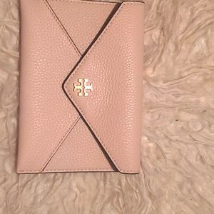 Pink Tory Burch Carter Envelope Collection Wallet